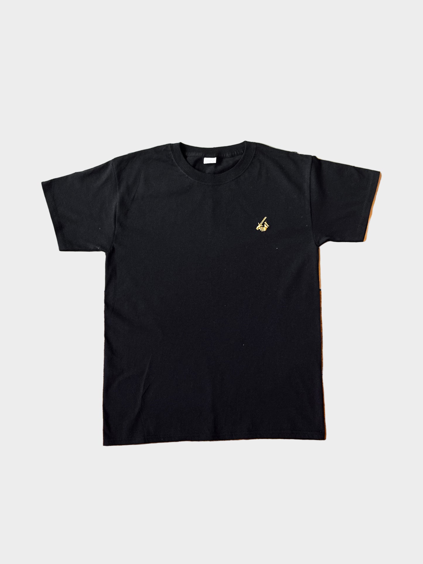 Broderad T-shirt – Pansar